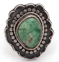 Load image into Gallery viewer, Split Shank Flower Signature Ring