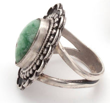 Load image into Gallery viewer, Split Shank Flower Signature Ring