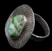 Load image into Gallery viewer, Round Stamped Ring