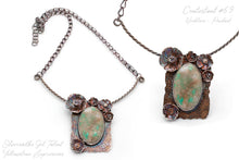 Load image into Gallery viewer, Flowered Frame Necklace