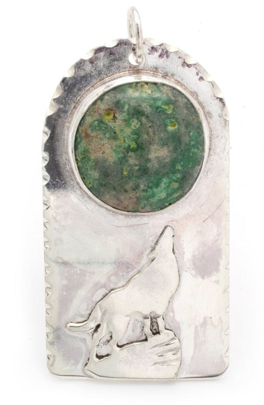 Howling Wolf Pendant