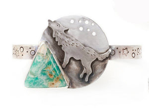 Howling Wolf Cuff