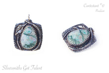 Load image into Gallery viewer, Vine and Leaf Pendant
