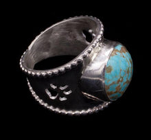 Load image into Gallery viewer, Bear and Wolf Paw Ring
