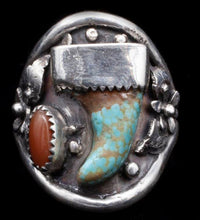 Load image into Gallery viewer, Claw Ring
