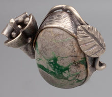 Load image into Gallery viewer, Flower and Leaf Charm
