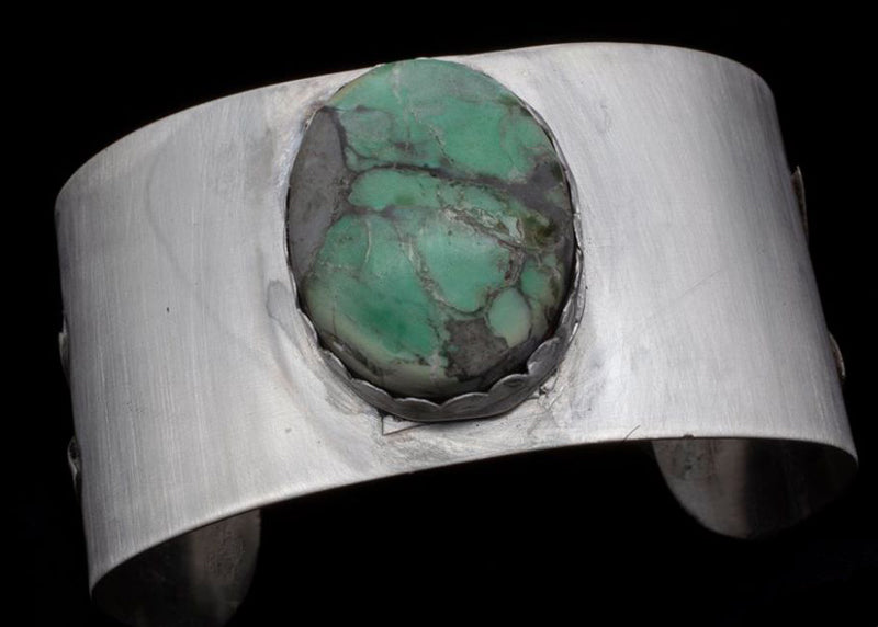 Wide Cuff with Leaves