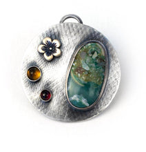Load image into Gallery viewer, Round Flower and Gemstone Charm

